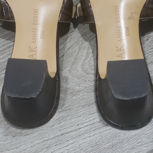 Anne Klein Sandals - Picture 8 of 10